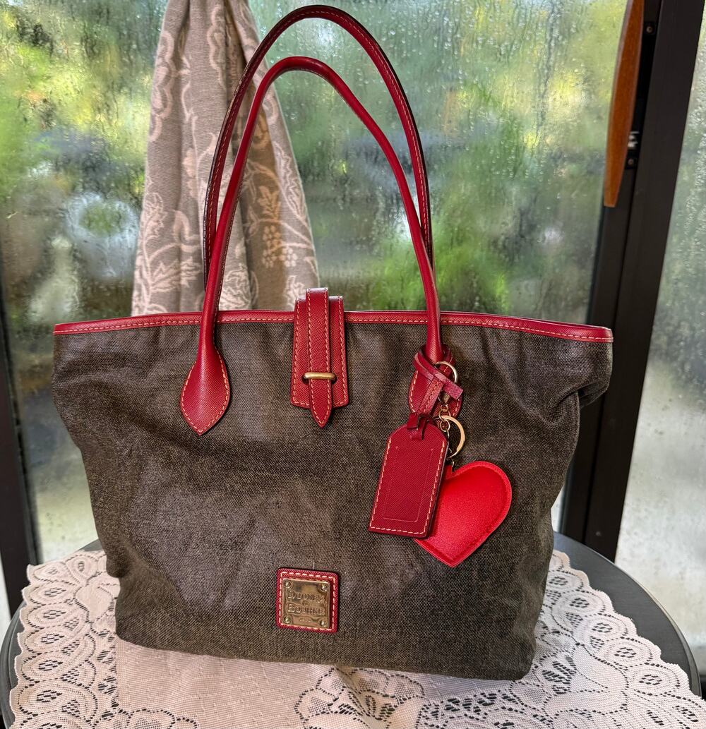 Dooney & Bourke Giraffe Print Tote Brown Red Leather Heart Charm Y2K